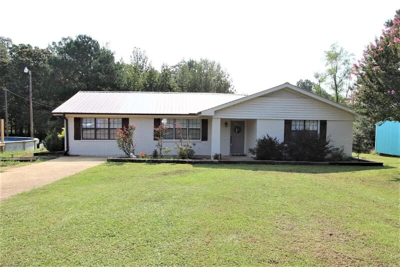 40 Starling Rd, Mantachie, MS 38855 House Rental in Mantachie, MS
