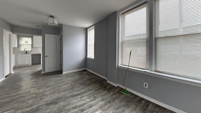 Photo - Grays Ferry Spacious Renovated Three Bedroom! House