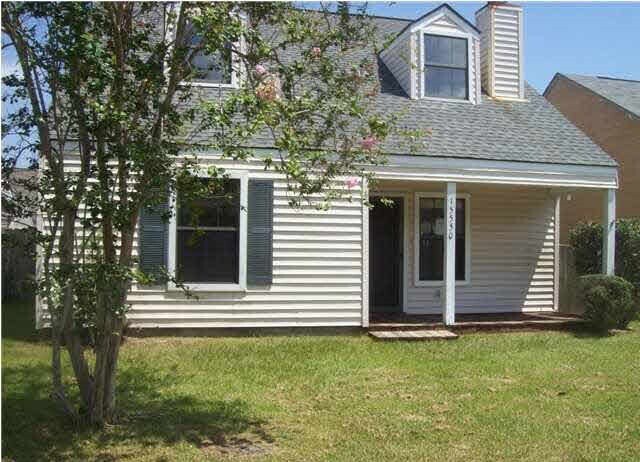 Foto principal - 15550 Riverdale Ave E