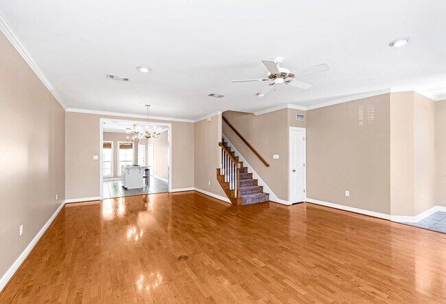 Foto del edificio - 3 Bedroom Townhome | Gated Community| Community Pool