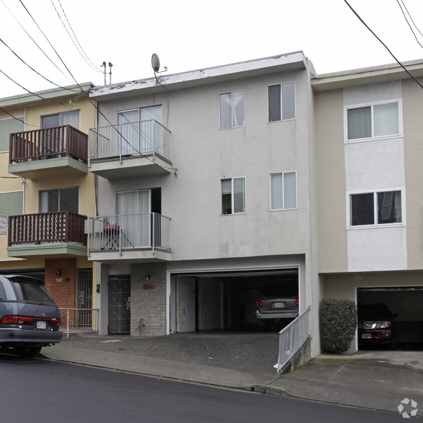 Foto principal - 353 88th St