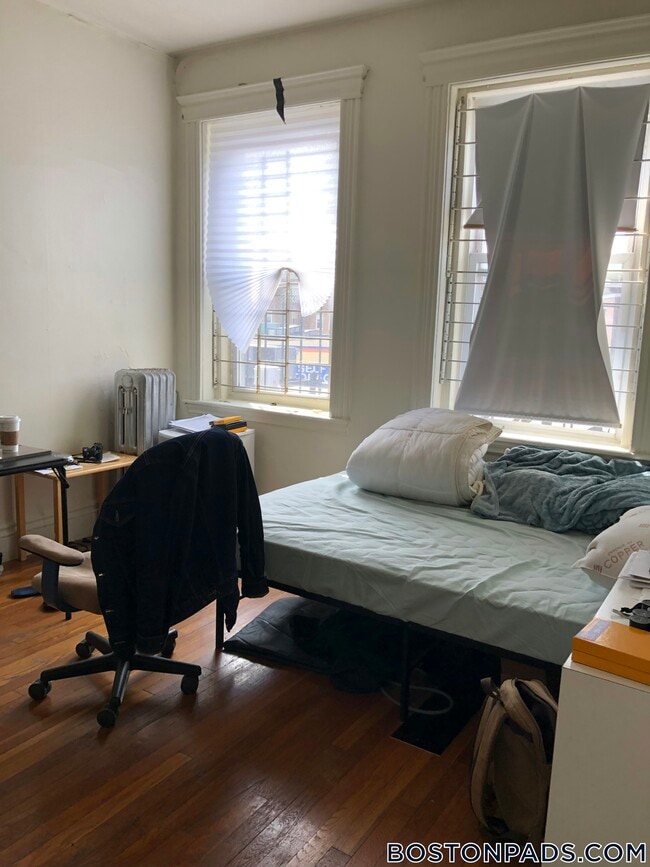 Foto del edificio - 1350 Commonwealth Ave