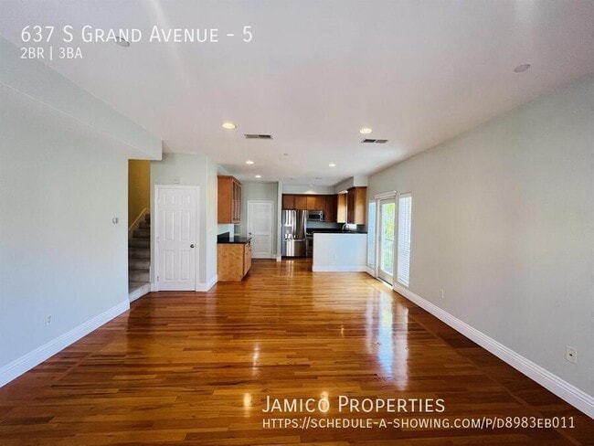 Building Photo - 637 S Grand Ave