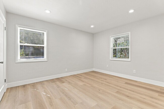Foto del edificio - 20430 Saratoga-Los Gatos Rd