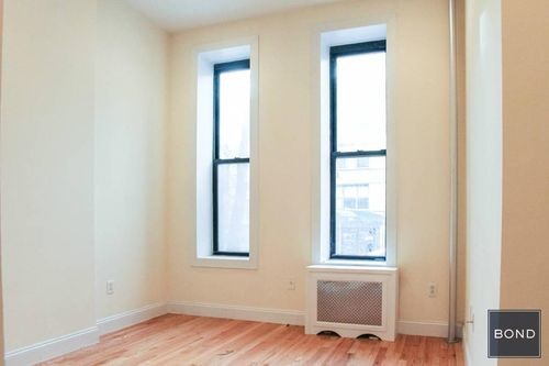 Building Photo - 228 E 26th St