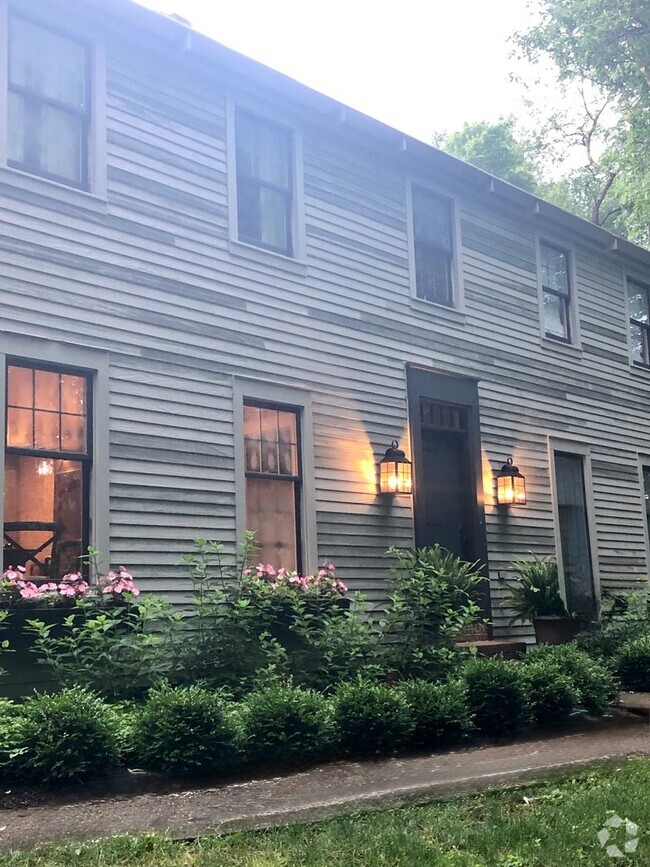 Building Photo - 308 Wildberry Rd