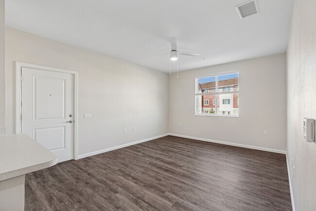 Building Photo - Whispering Oaks