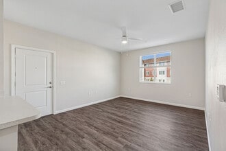 Building Photo - Whispering Oaks