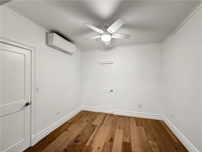 Foto del edificio - 249 11th St