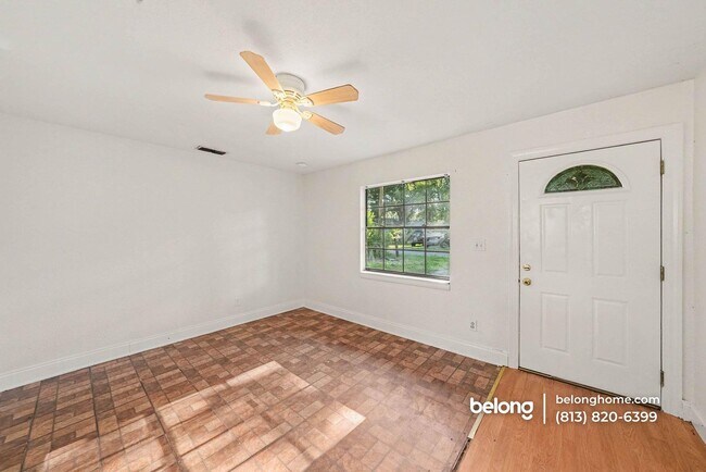 Foto del edificio - 6719 N 11th St