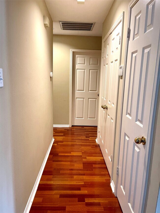 Foto del edificio - 4418 Chestnut Meadow Dr