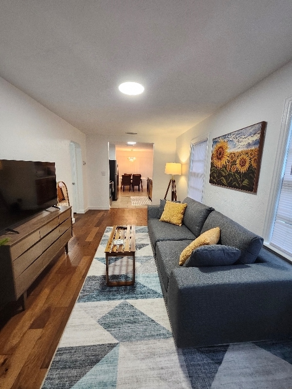 Photo - 1322 Hiawatha Ave Apartment