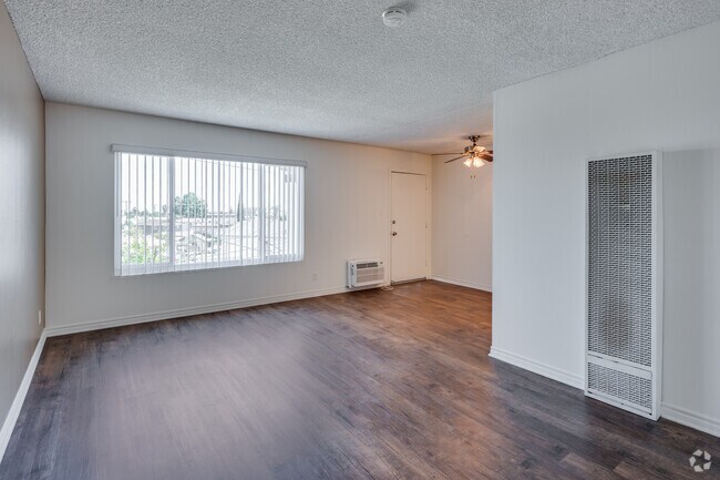 1 BR, 1 BA - Rancho La Paz Apartments - Rancho La Paz Apartments