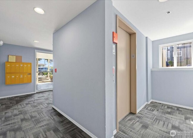 Foto del edificio - 2448 NW 59th St