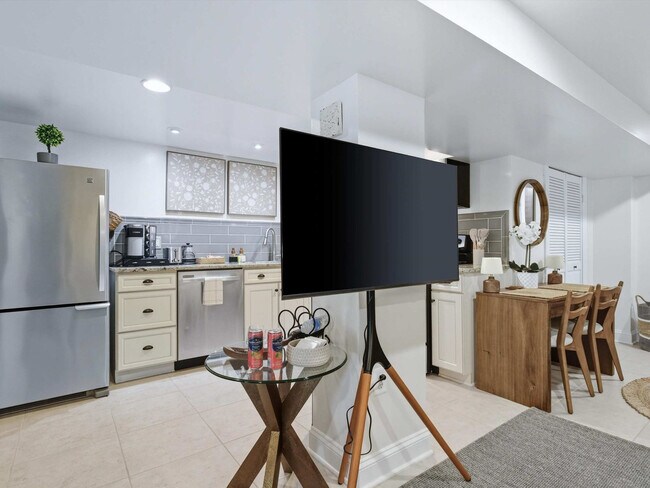 Foto del edificio - 4325 New Hampshire Ave NW