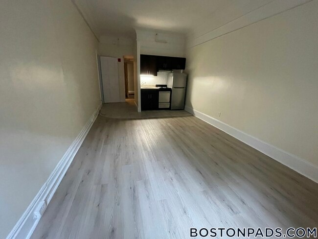 Building Photo - 62 Boylston St