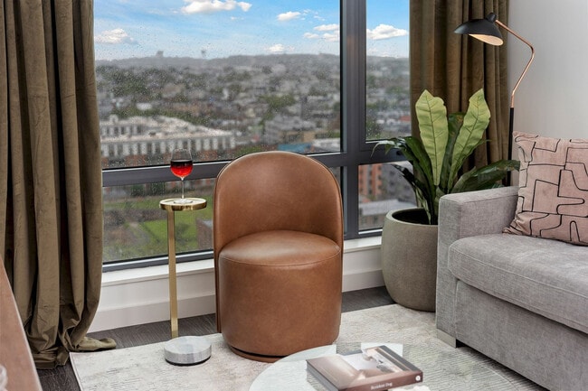 Building Photo - 10 New St