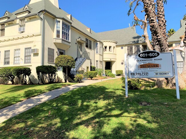 Foto del edificio - 605 Glenwood Rd