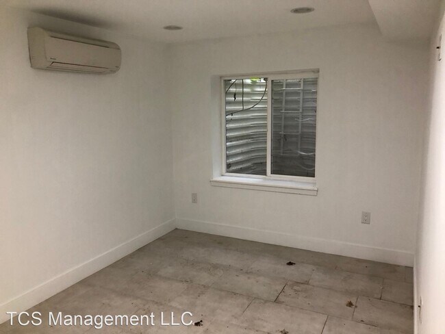 Foto del edificio - 3 br, 2 bath House - 2245 West Thompson St...