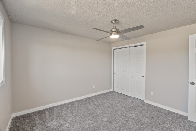 Building Photo - 946 Ocean Shores Blvd SW