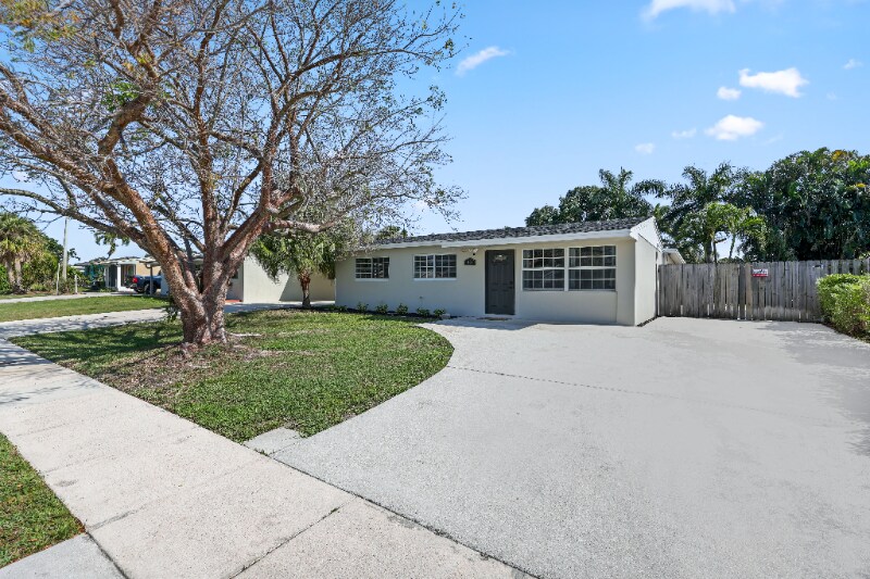 Foto principal - 3664 Florida Blvd