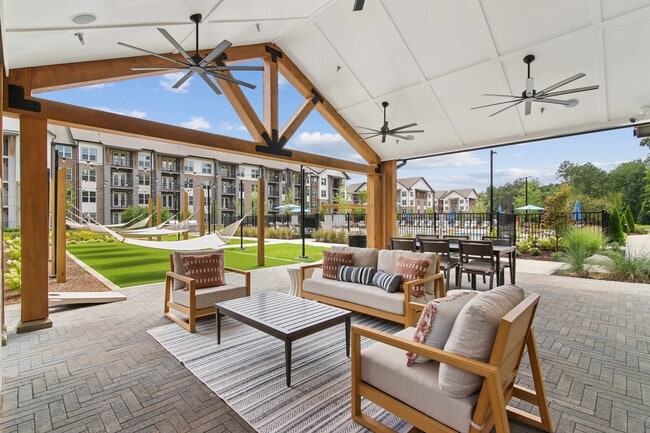 Foto del edificio - RENDER Turner Lake by Crescent Communities