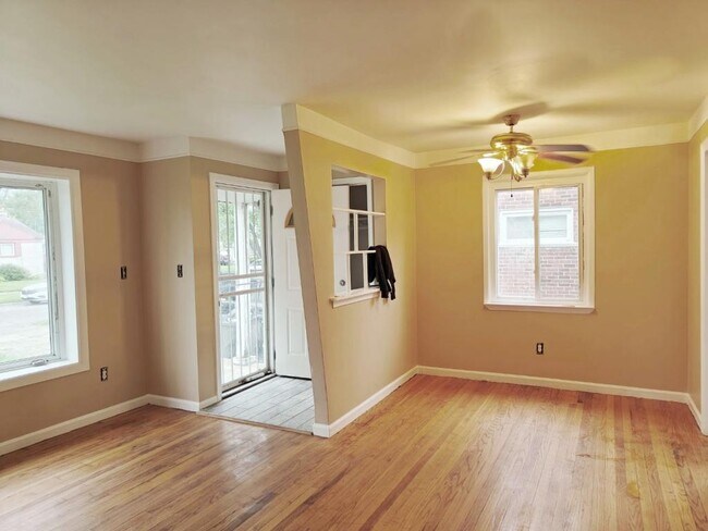 Building Photo - 29946 Spring Arbor Dr