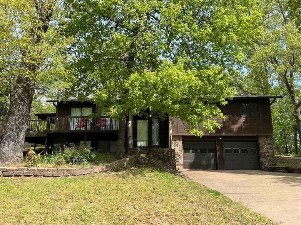 Primary Photo - 14 London Dr