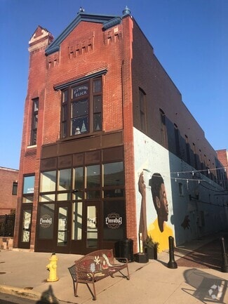 Building Photo - 123 E 3rd St