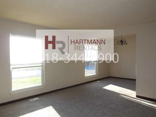 Building Photo - 46 Bellevue Dr