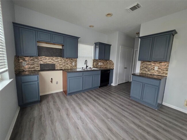 Foto del edificio - 12814 Mills Crossing Ln