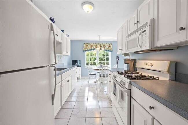 Foto del edificio - 822 Thayer St