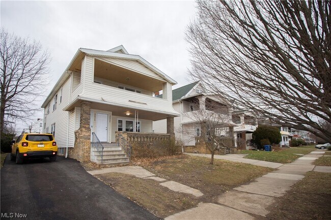 Foto del edificio - 2070 Wascana Ave