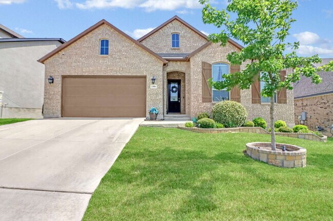 Building Photo - "Spacious 4-Bedroom Haven with 3 Full Baths in San Antonio's Charming Davis Ranch!"