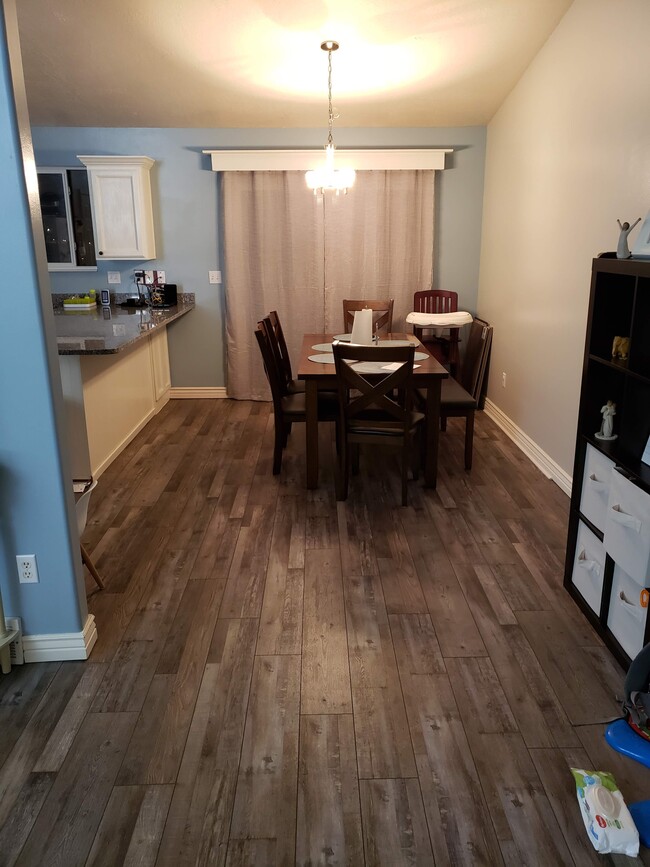 Kitchen/Dining - 2445 S Main St