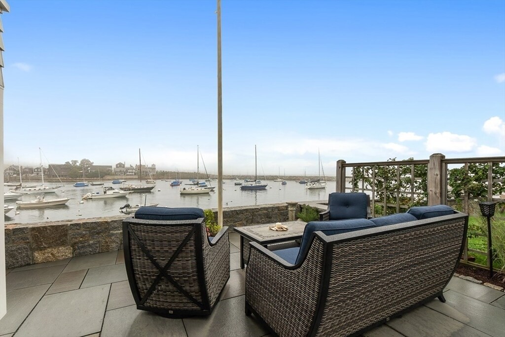 25 Atlantic Ave Unit 1, Rockport, MA 01966 Room for Rent in Rockport