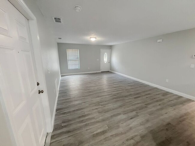 Foto del edificio - 2810 E 21st St