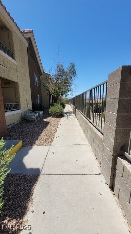 Foto del edificio - 2120 Ramrod Ave