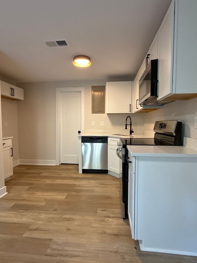 Foto del edificio - 4 bed 3 bath in Marietta!