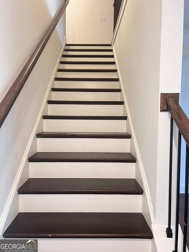 Foto del edificio - 116 S Auburn Lndg Pl