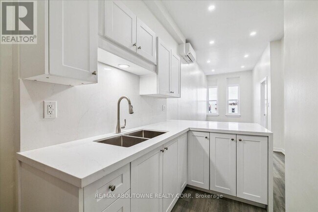 Photo du bâtiment - 68 Peel St