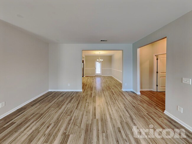 Foto del edificio - 4210 Effie Seward Dr