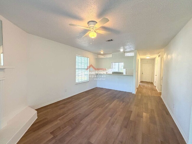 Building Photo - 1500 E Johnson Ave