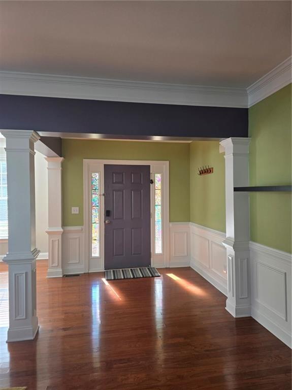 Building Photo - 3845 Dalwood Dr