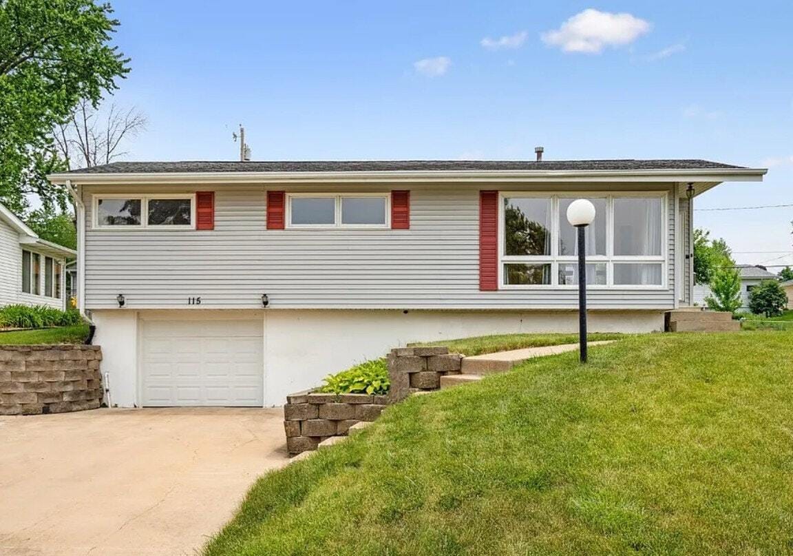 Primary Photo - 115 Patricia Ln NW