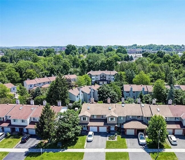 Building Photo - 6888 Bilberry Dr