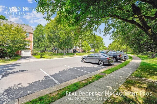 Foto del edificio - $0 Security Deposit Option for Qualified R...