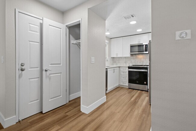 Foto del edificio - Stoneridge Apartments