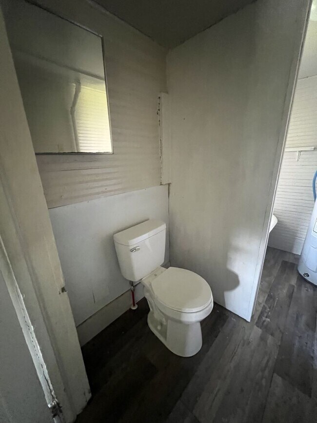 Foto del edificio - 1551 Boone St