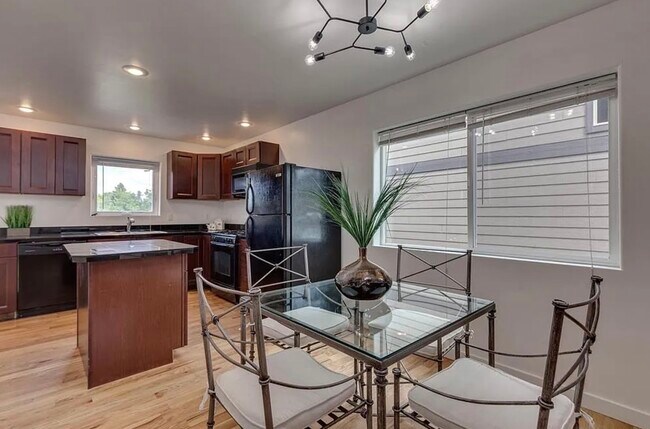 Foto del edificio - 2783 Hedgerow Ct